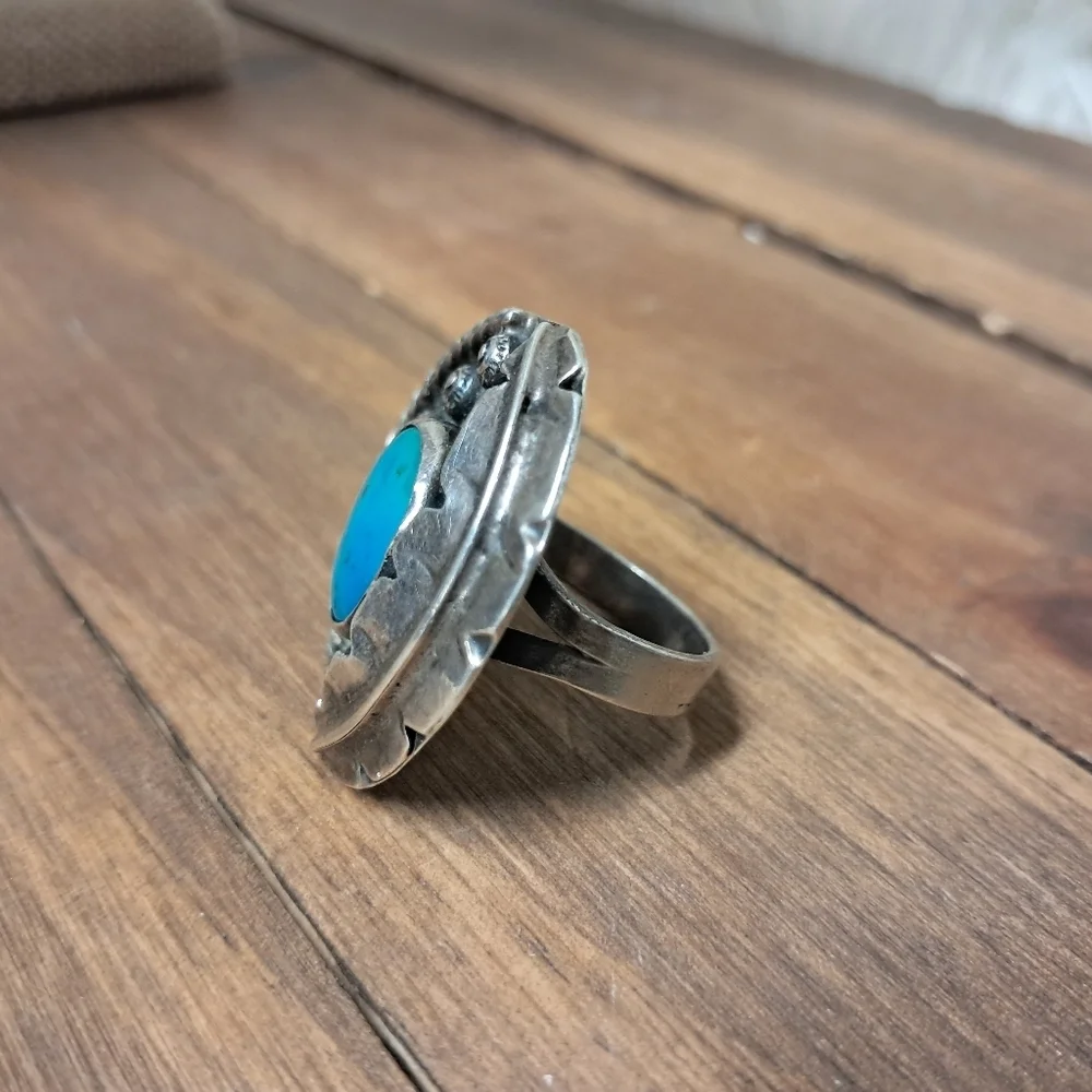 Vintage 925 Sterling Silver Native American Turquoise Ring Size 7.5
